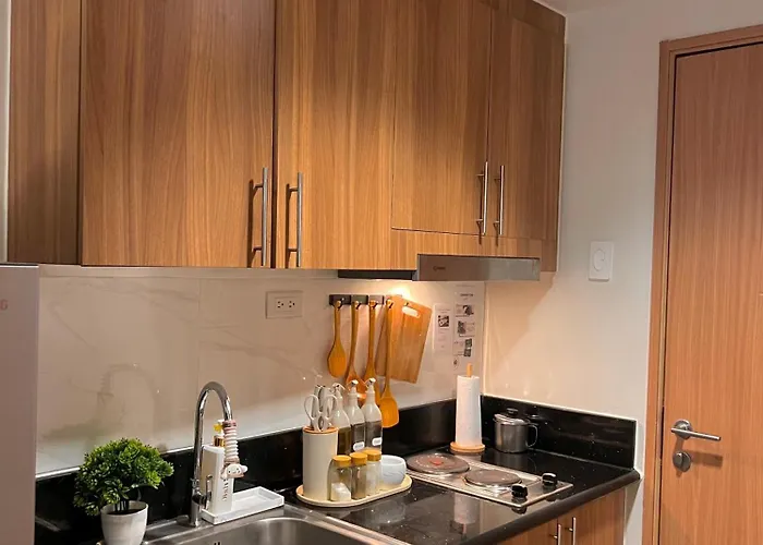 Family Unit With 1 Bedroom Near Moa And Near Naia Shore 3 Residences - Feliz Maison Aparthotel Manila